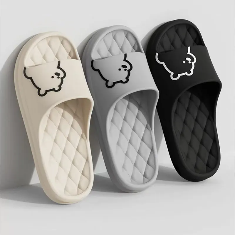 Cén fáth a bhfuil slipéir béar gleoite ag éirí ina gcónaí le haghaidh cónaí sa bhaile cluthar?