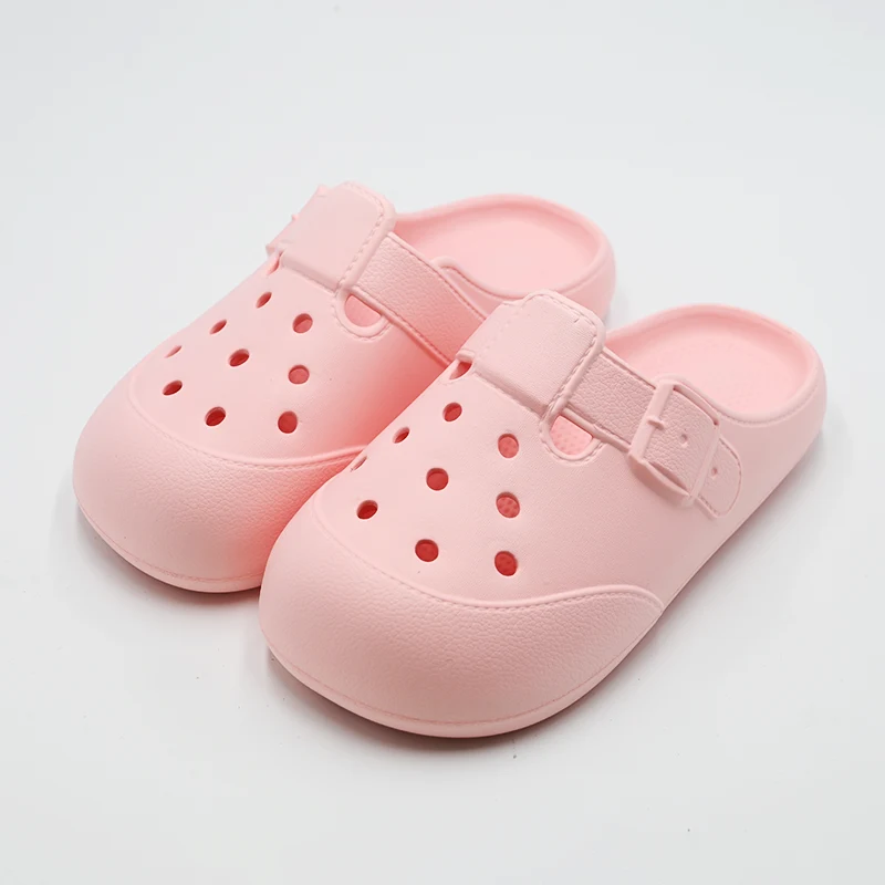 Cén Fáth a Bhfuil Bróigíní Poll A Bheith ar an mBreisbheart a Chaithfidh a bheith acu le haghaidh Compord agus Stíl?