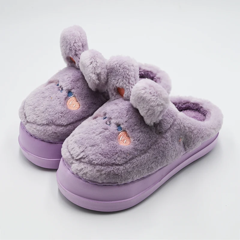 Slipéir cadáis bunny
